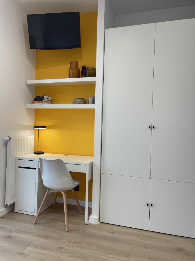 Oui Oui Apartment Варшава Екстериор снимка